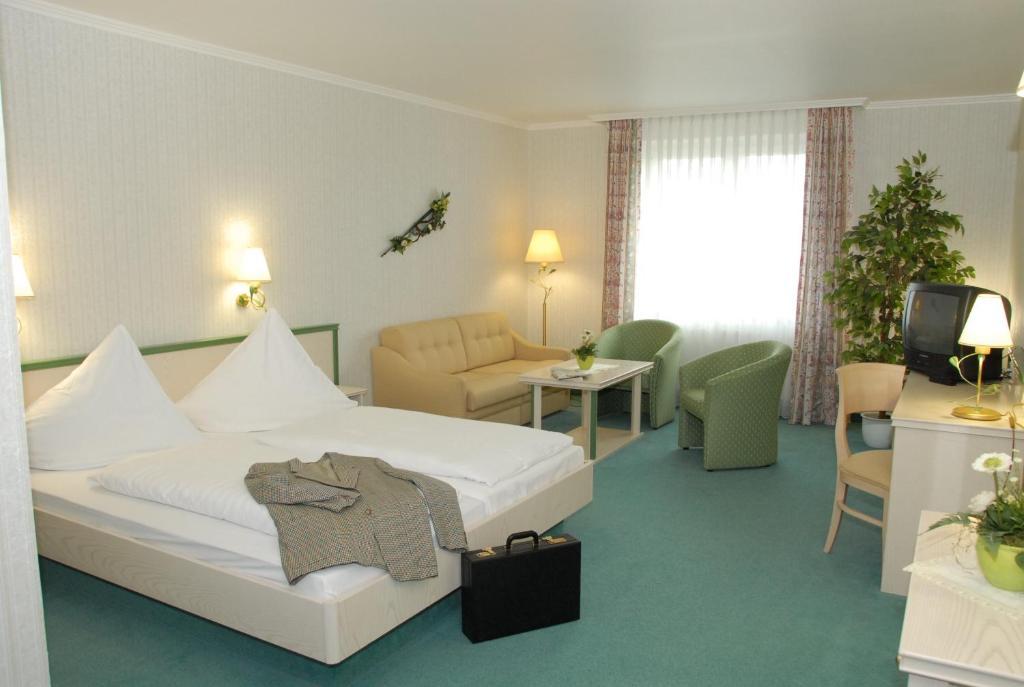 Hotel Pfeffermuehle Borchen Quarto foto